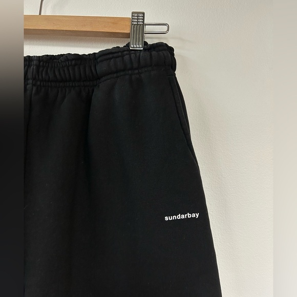 Sundarbay joggers - Picture 2 of 4